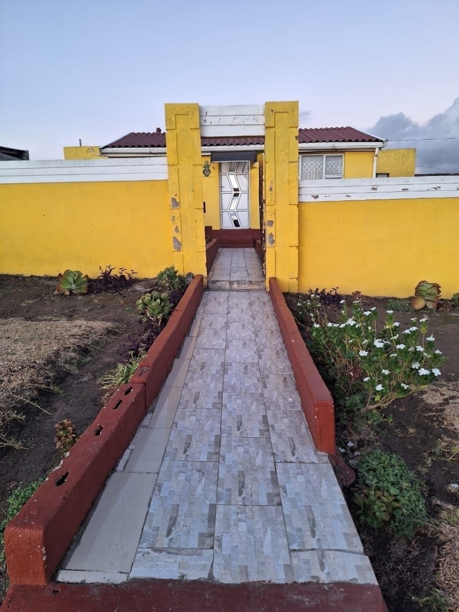 5 Bedroom Property for Sale in Mdantsane Nu 2 Eastern Cape